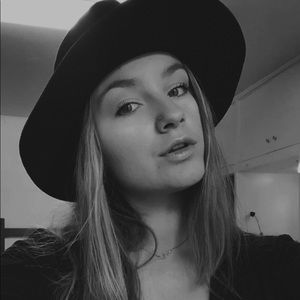 Meet your Posher, Marina